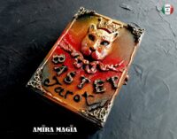 Magic Box, Wooden Crate Storage Box for Tarot cards Personalized with Your Name, Cat Collector Container Chest in Wood
