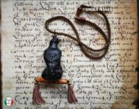 Raven Amulet, Black Crow Talisman Pendant, Witch Familiar Spirit Guide Occult Jewelry Gothic Witchcraft