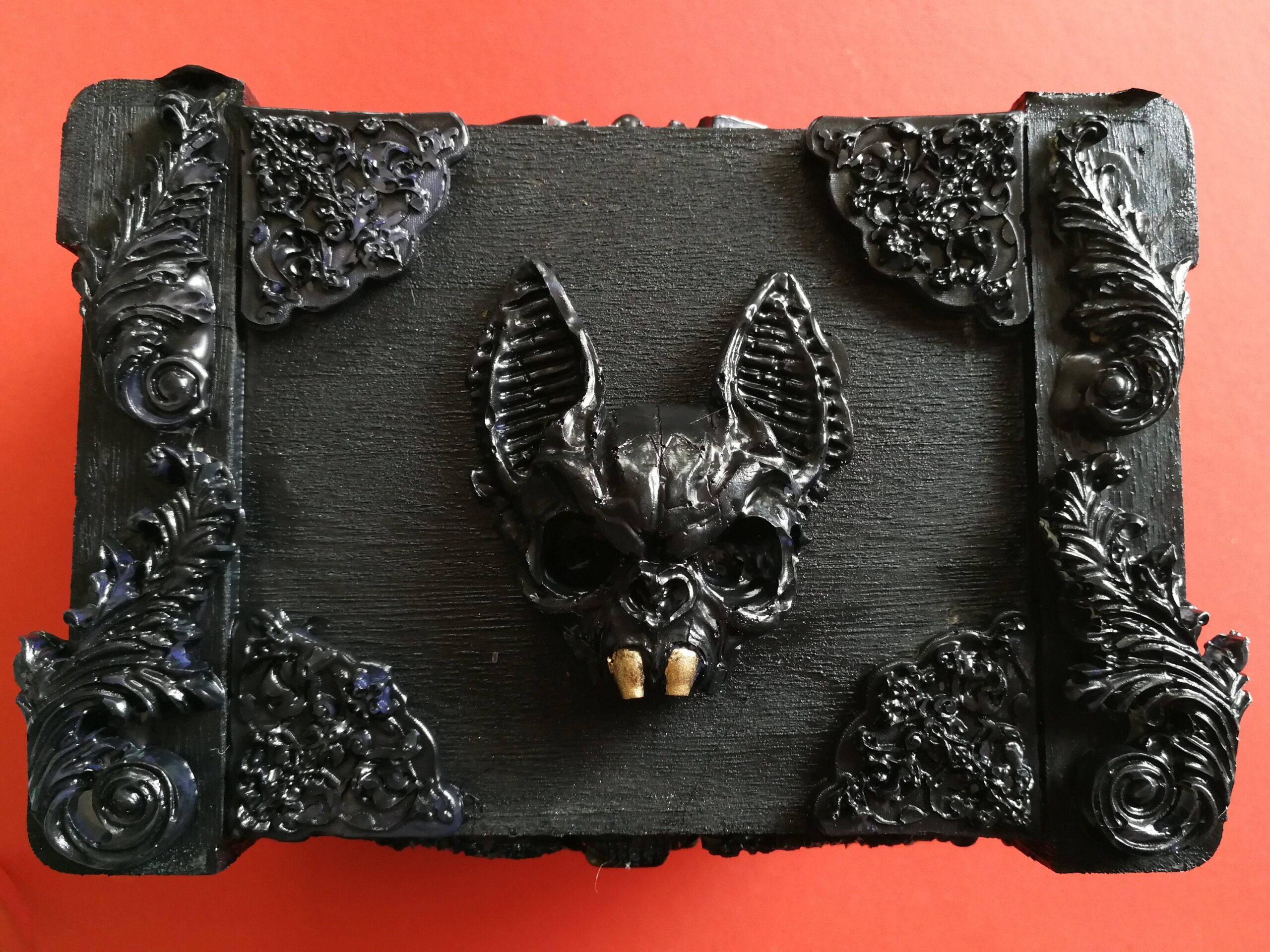 Magic Box, Dybbuk Dark Witchcraft Altar, Vampire Diares Dracula Bat Starter Kit, Magick Ritual Beginners