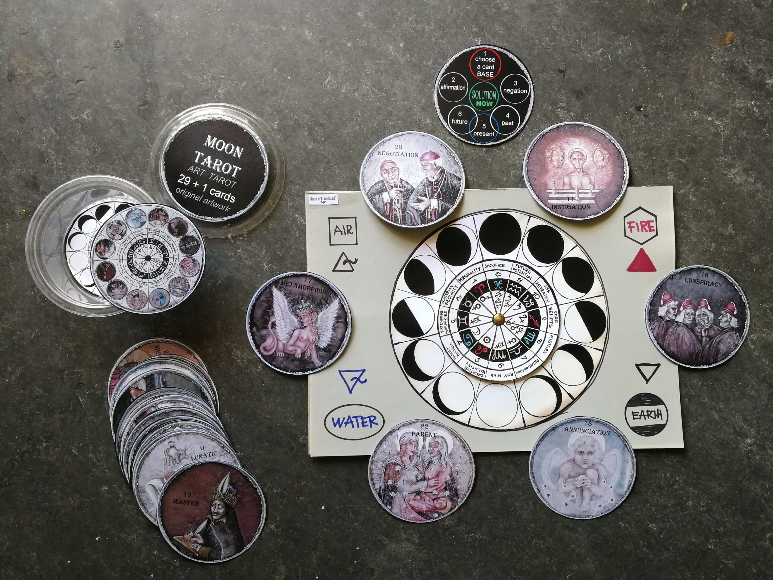 Moon Tarot, Round Card Deck, Magic Oracle, Tarot Cards Deck, Book Guide, Reading Psychic, Limited Edition, Cartomancy