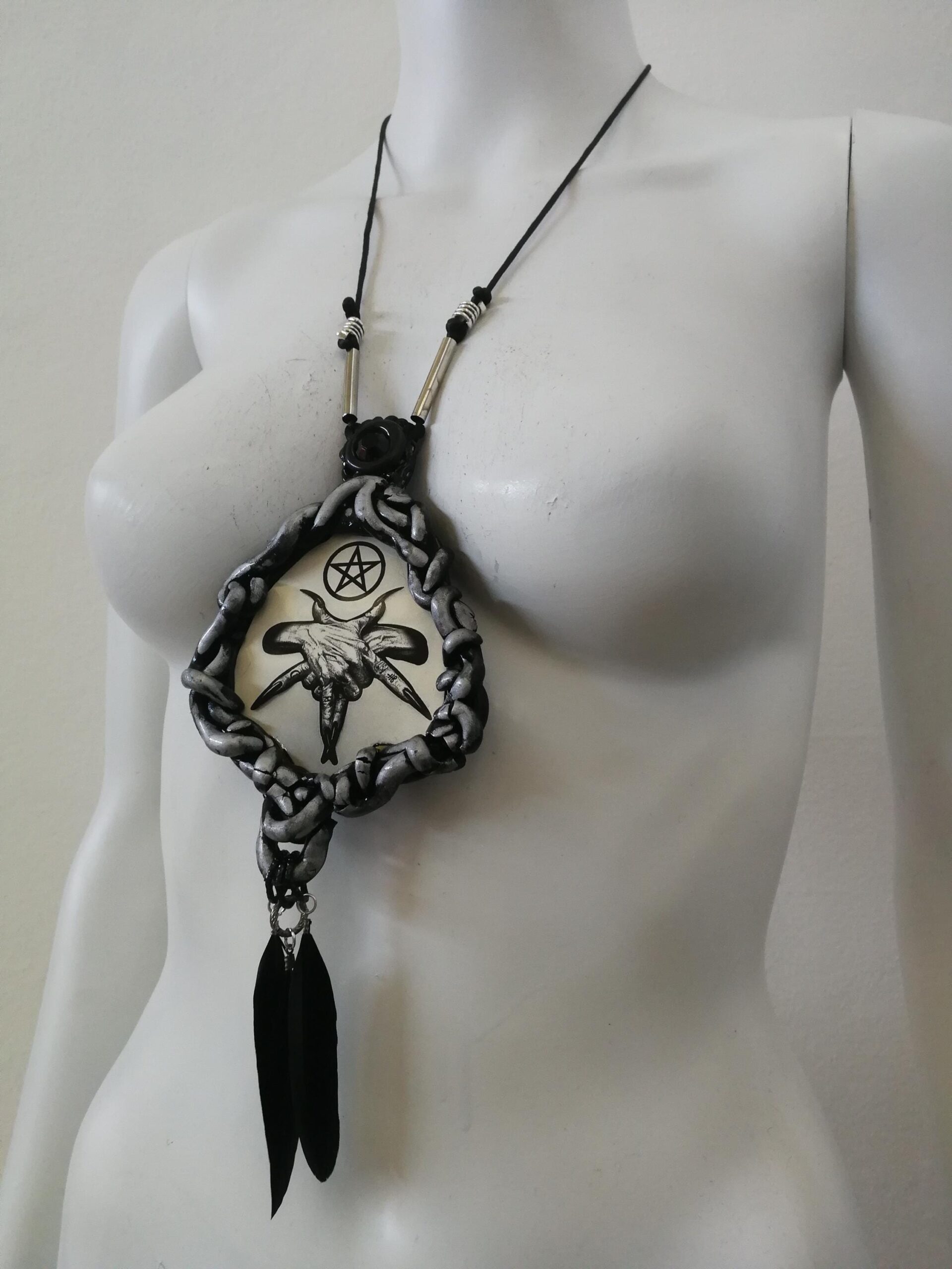 Dark Witch Amulet, Inverted Pentagram Witchcraft Symbol, Magic Evil Eye Pendant Talisman Occult Jewelry
