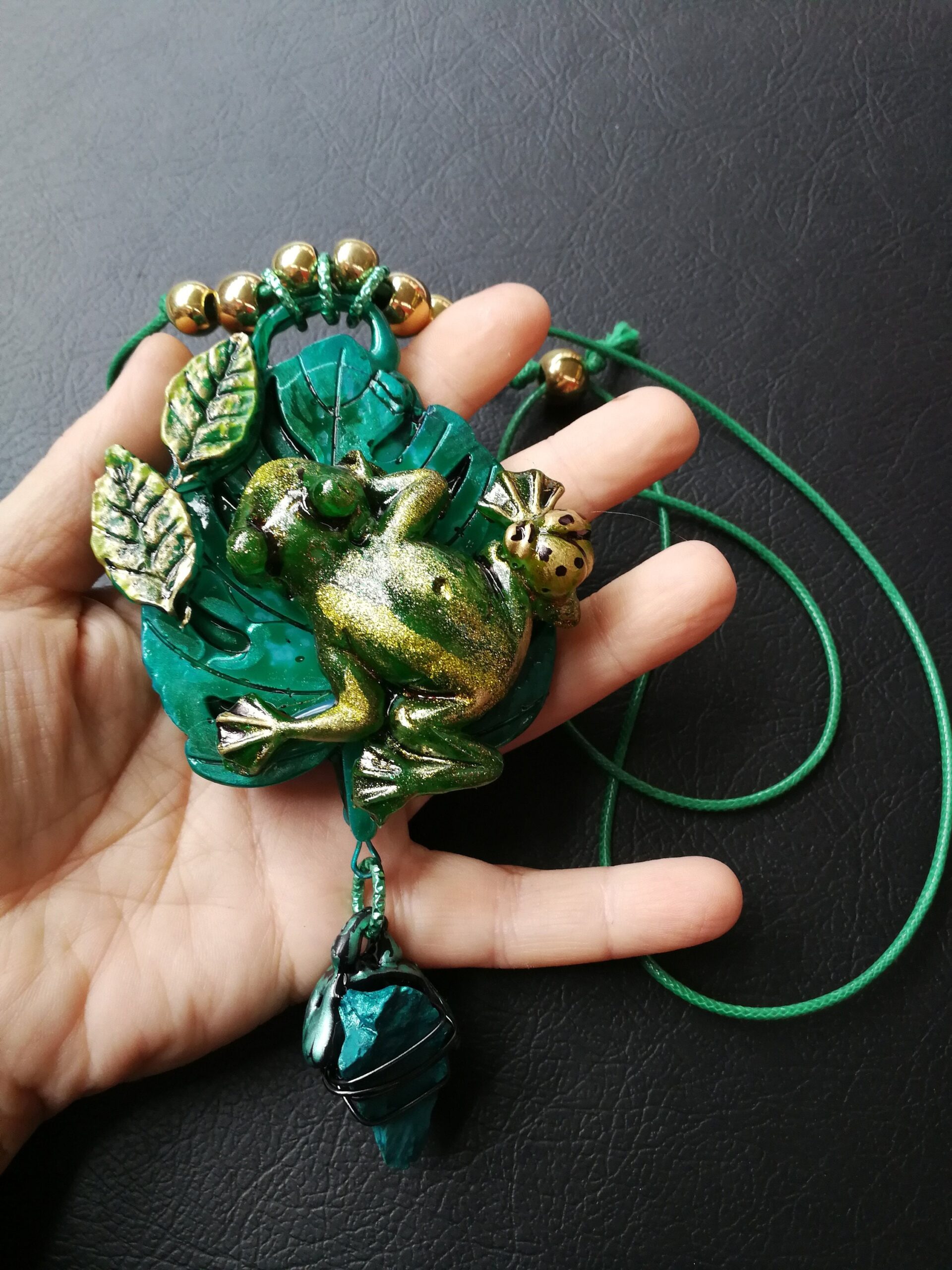 Witchcraft Supplies, Magic Leaf Lucky Charms, Amulet Feng Shui Wealth Money Green Frog Talisman