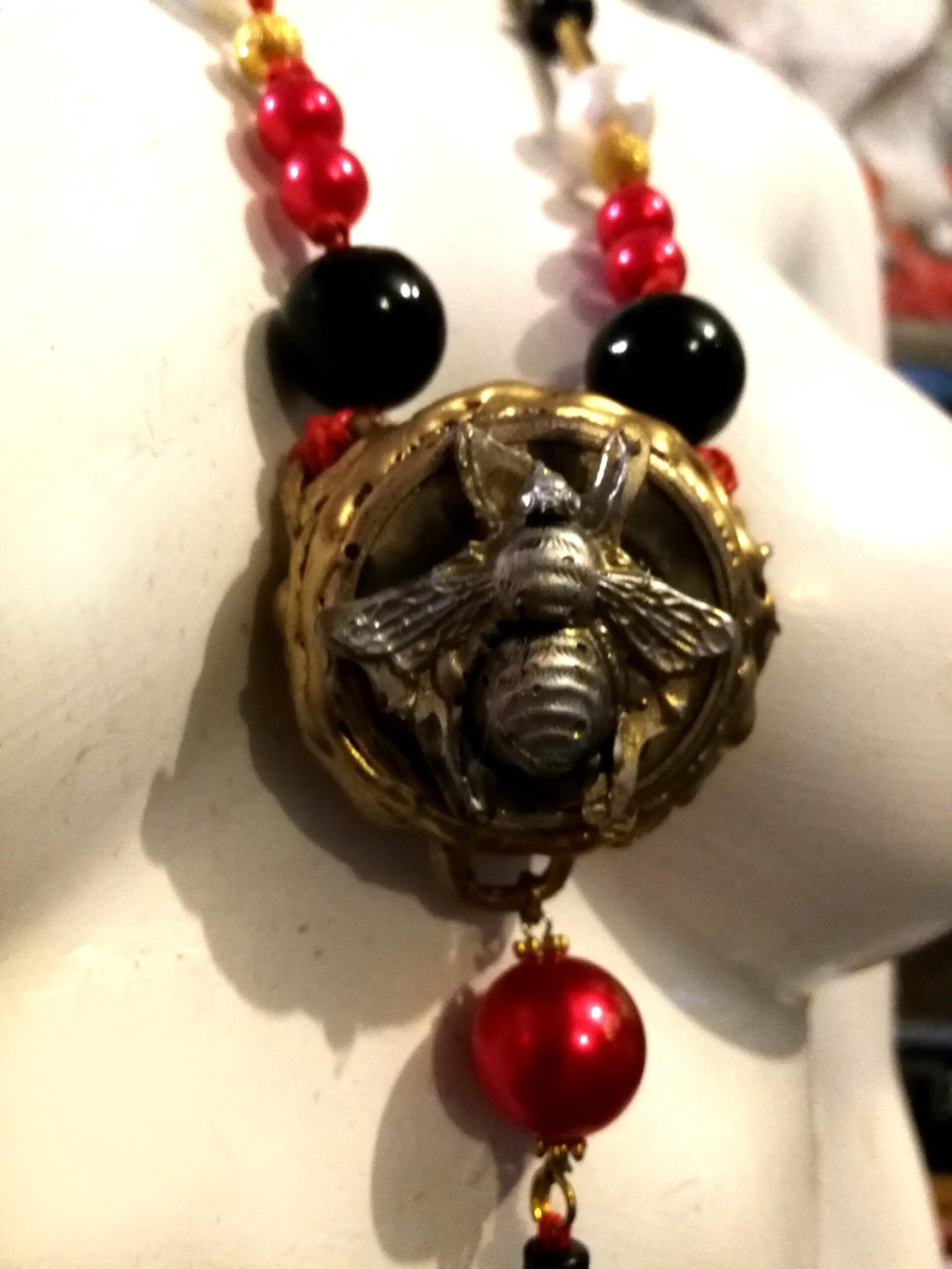 Queen Bee, Protective Talisman Pendant, Good Luck Charm Attraction Money Prosperity, Amulet Wealth & Richness Witchcraft