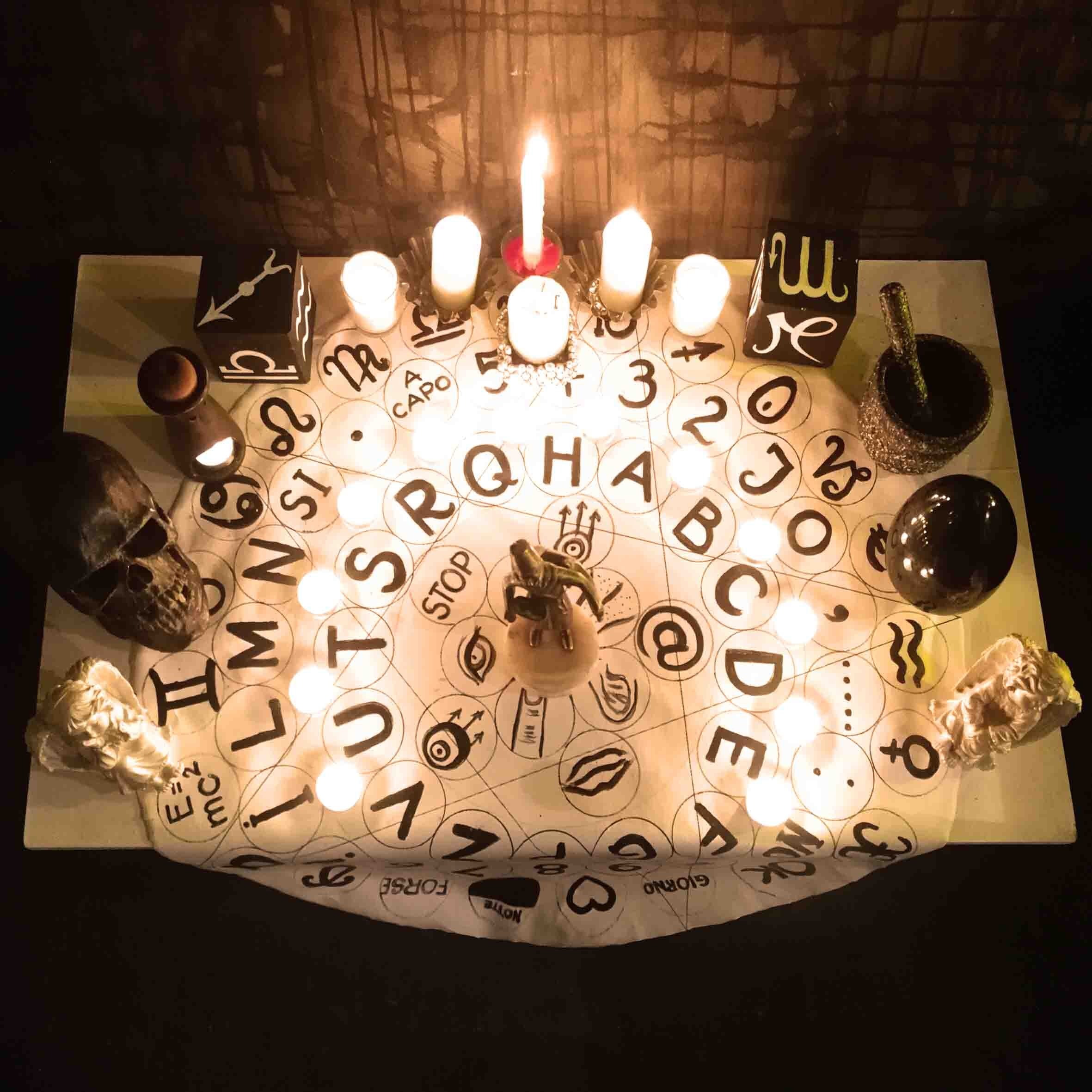 Ouija Board, Hocus Pocus Pagan Wheel Divination, Talking Table Planchette Witches Magic Altar Clairvoyance