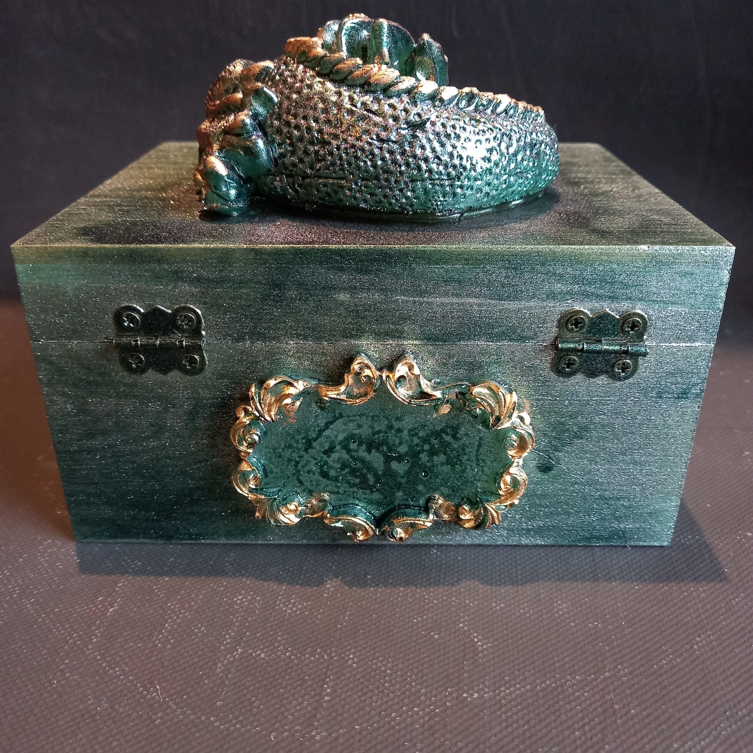 wooden box mirror magic witchcraft organizer home decor starter kit beginners witch wizard wiccan pagan altar item ritual green dragon