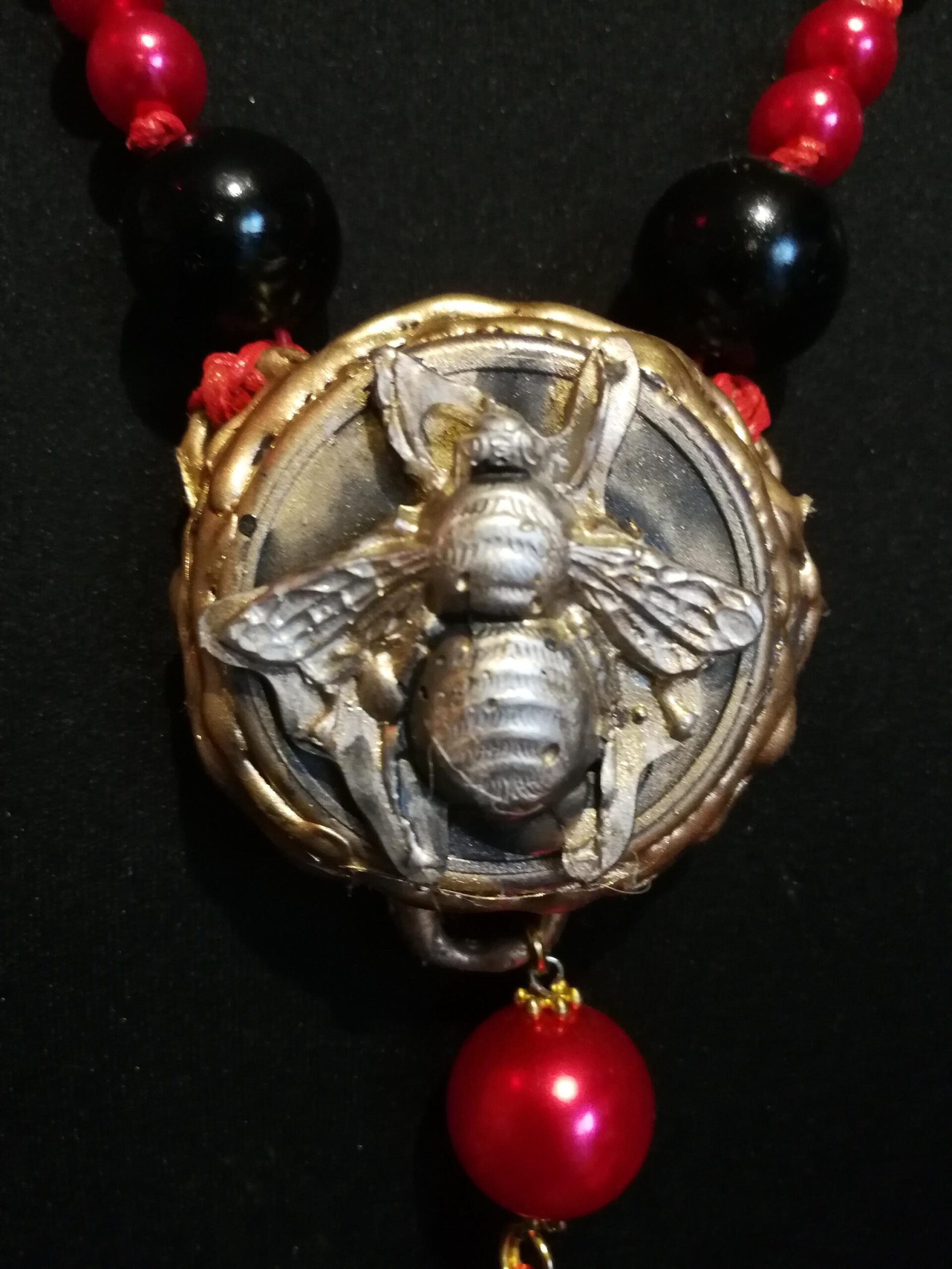 Queen Bee, Protective Talisman Pendant, Good Luck Charm Attraction Money Prosperity, Amulet Wealth & Richness Witchcraft