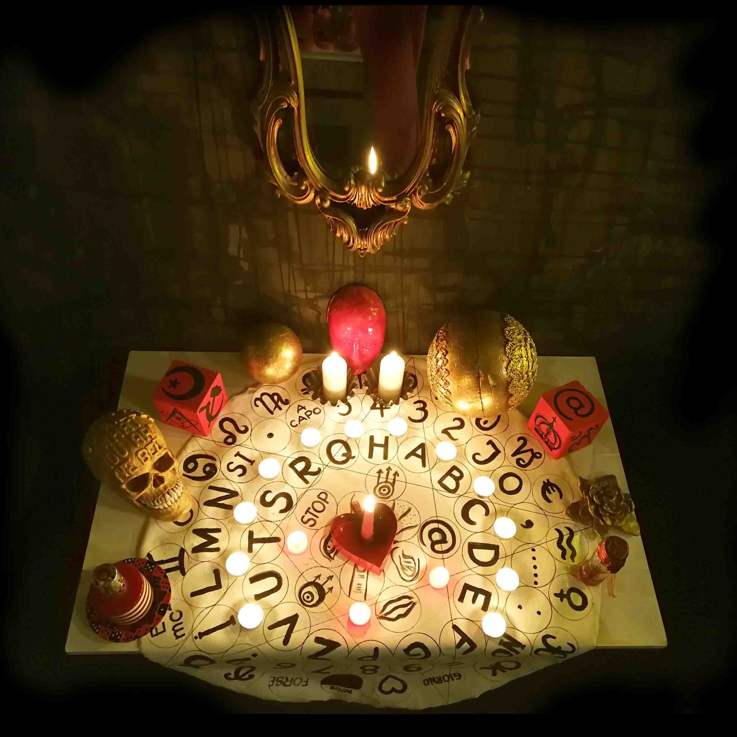 Ouija Board, Hocus Pocus Pagan Wheel Divination, Talking Table Planchette Witches Magic Altar Clairvoyance